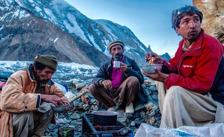 Người Sherpa: Những Huyền Thoại Sống Của Dãy Himalaya Hùng Vĩ