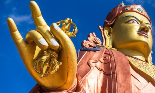 Sự khác biệt giữa Phật pháp Himalaya và Phật pháp truyền thống Á Đông