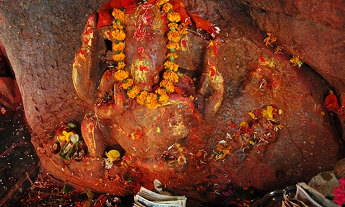 Giải Mã Bí Ẩn Tượng Tara Tự Hiện Tại Động Pharping, Nepal