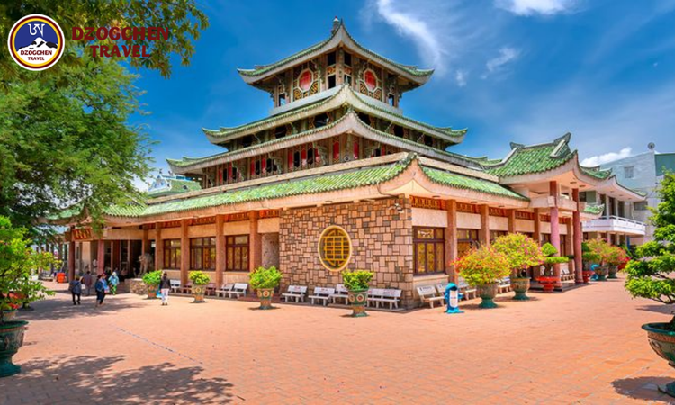 Các Điểm du lịch tâm linh nổi tiếng Việt Nam tại Dzogchen