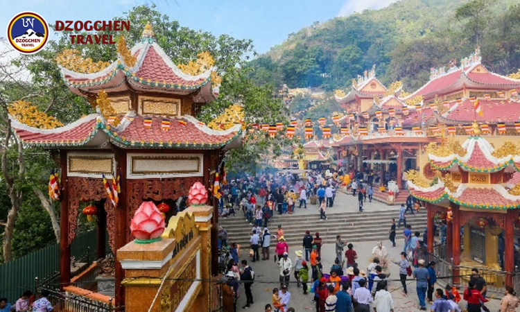 Ý nghĩa sâu sắc của Tour hành hương tại Dzogchen